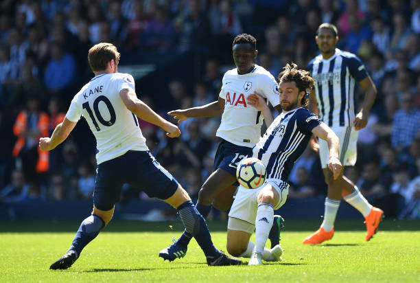 凭借其战术 凭借其战术