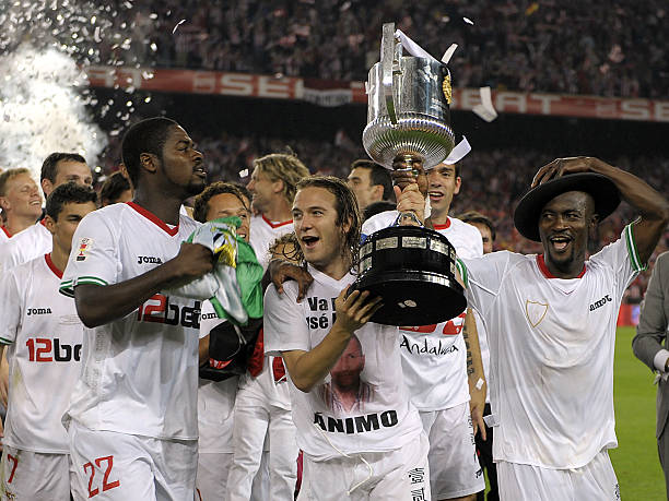 恩瓦内里的 恩瓦内里的